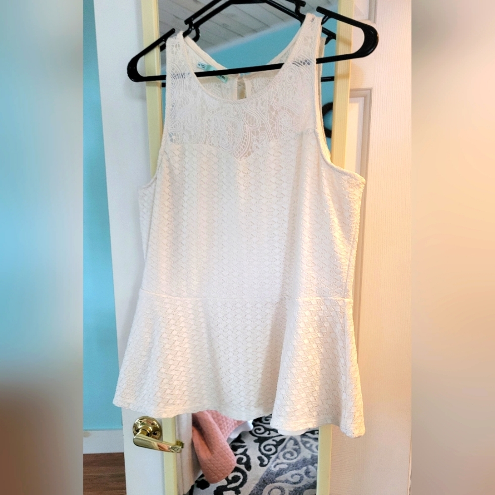 Sleeveless Peplum Top Size XL White